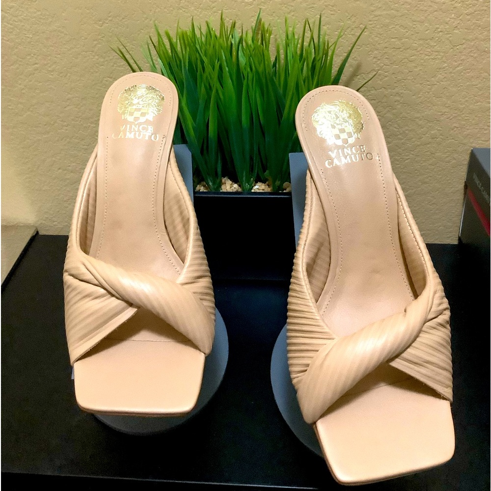 Vince Camuto Salete Leather Mule size 9